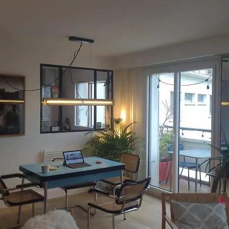 Loft En Dernier Etage Proche Des Buttes Chaumont Appartamento