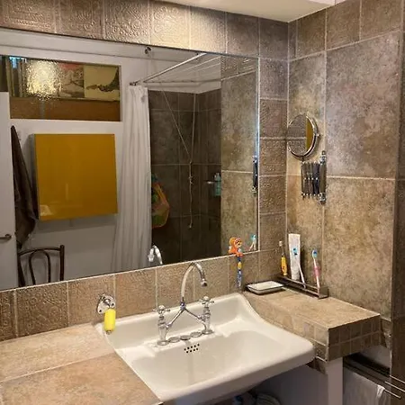 Loft En Dernier Etage Proche Des Buttes Chaumont Appartamento Parigi